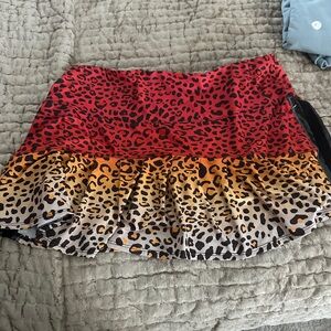 Like new tennis skirt! Perfect condition!
